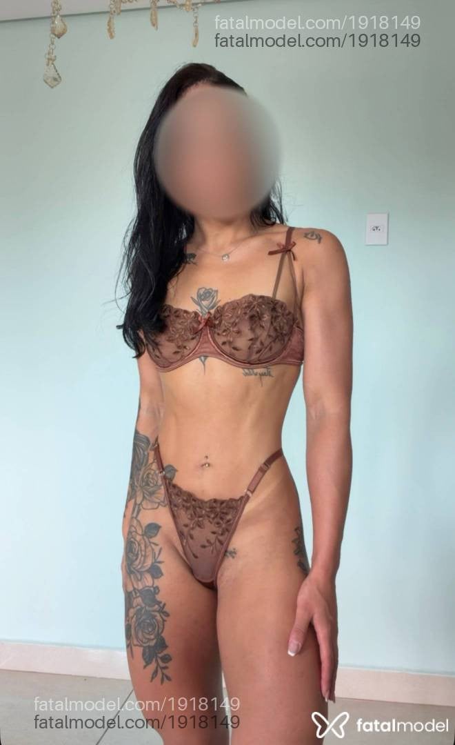 Acompanhante mulher morena (o) de olhos mel - Aurora Moraes