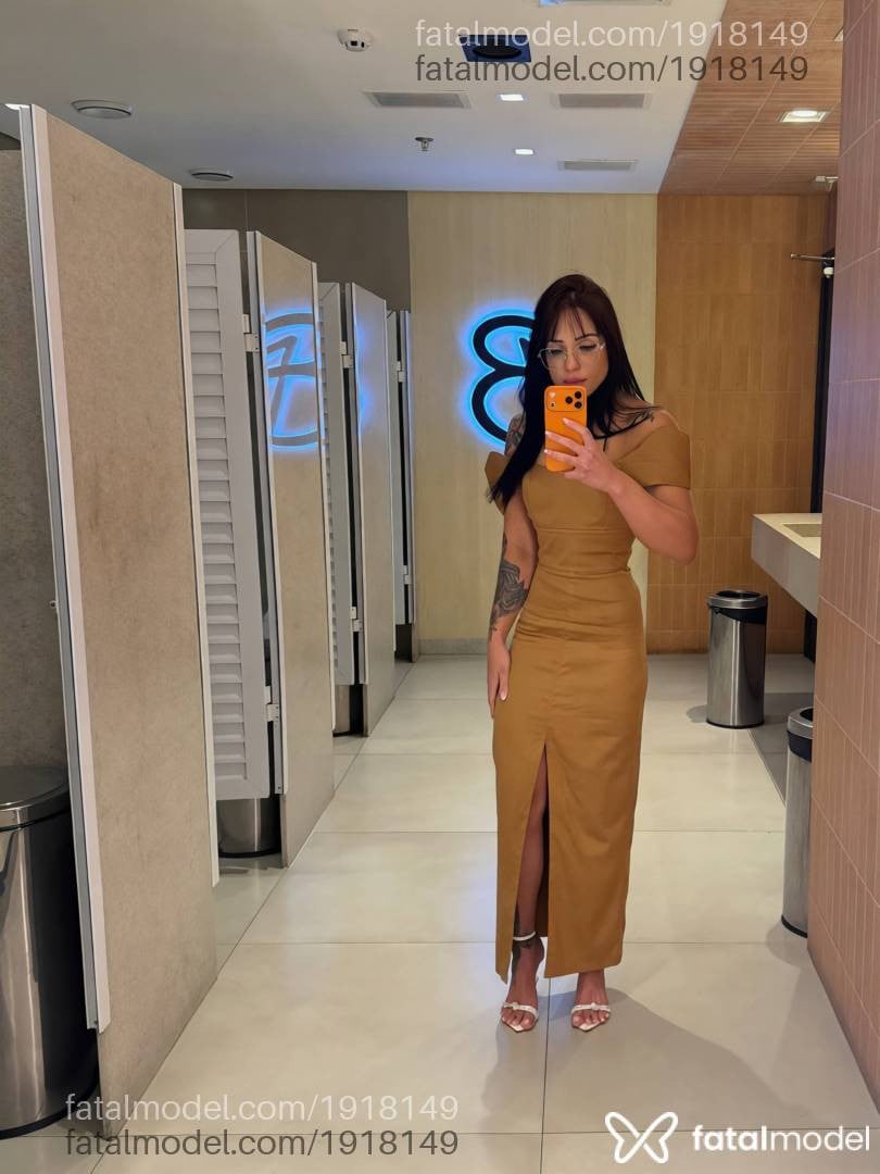 Acompanhante mulher morena (o) de olhos mel - Aurora Moraes