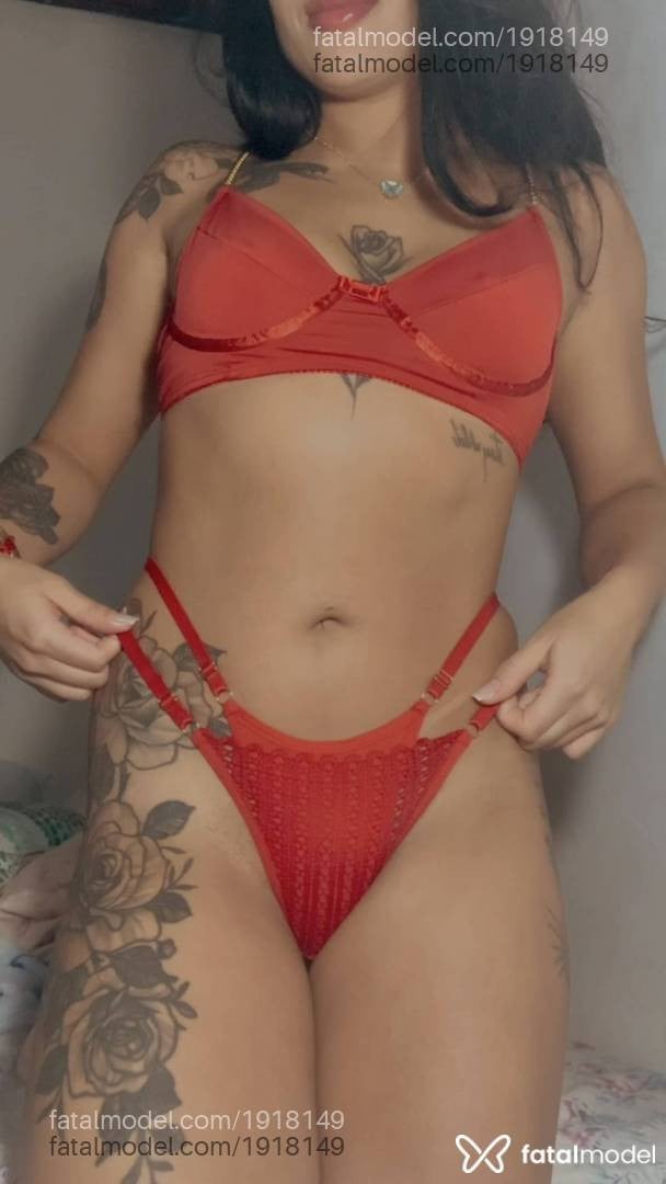 Acompanhante mulher morena (o) de olhos mel - Aurora Moraes