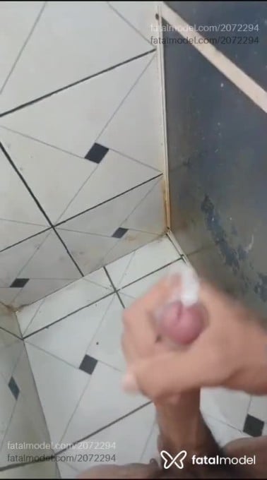 Acompanhante homem com cabelo castanho de olhos castanhos - Mateus Acompanhante homem com cabelo castanho de olhos castanhos - Mateus