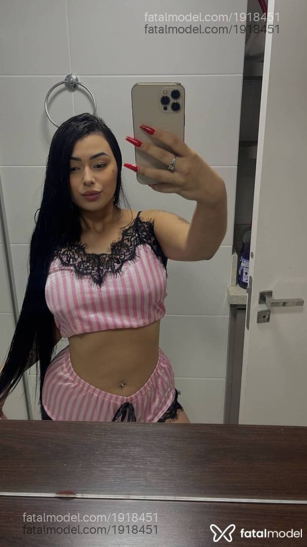 Acompanhante mulher morena (o) de olhos castanhos - Sofi Martins