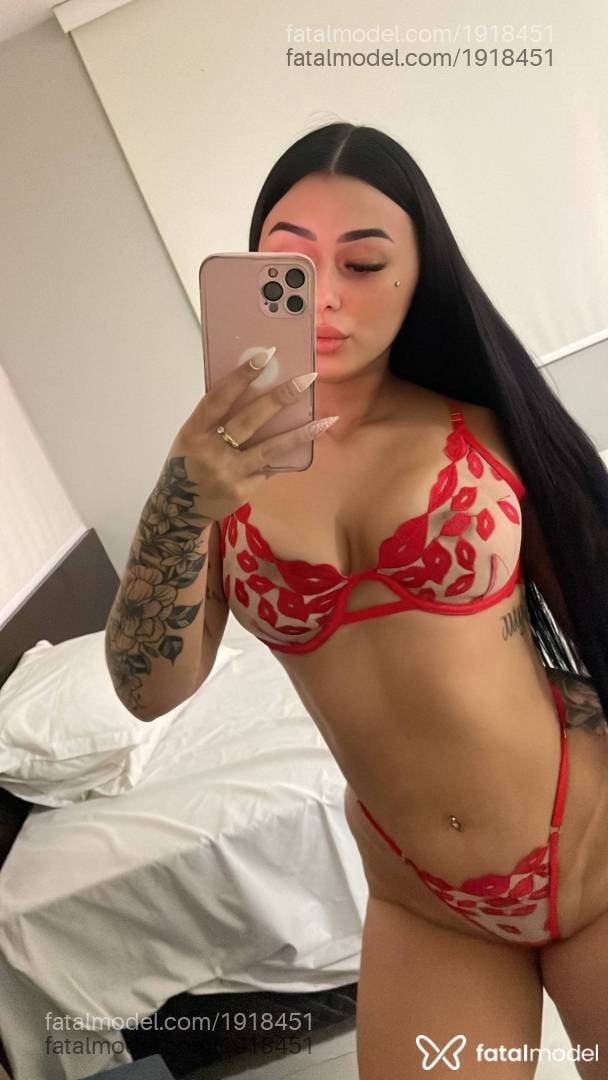 Acompanhante mulher morena (o) de olhos castanhos - Sofi Martins