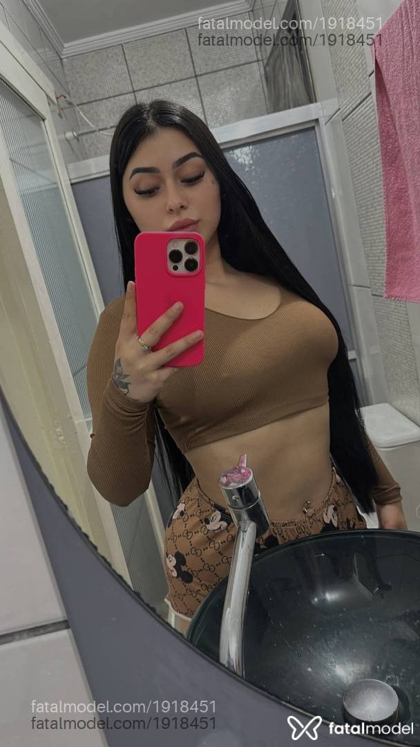 Acompanhante mulher morena (o) de olhos castanhos em Capão da Canoa - Sofi Martins