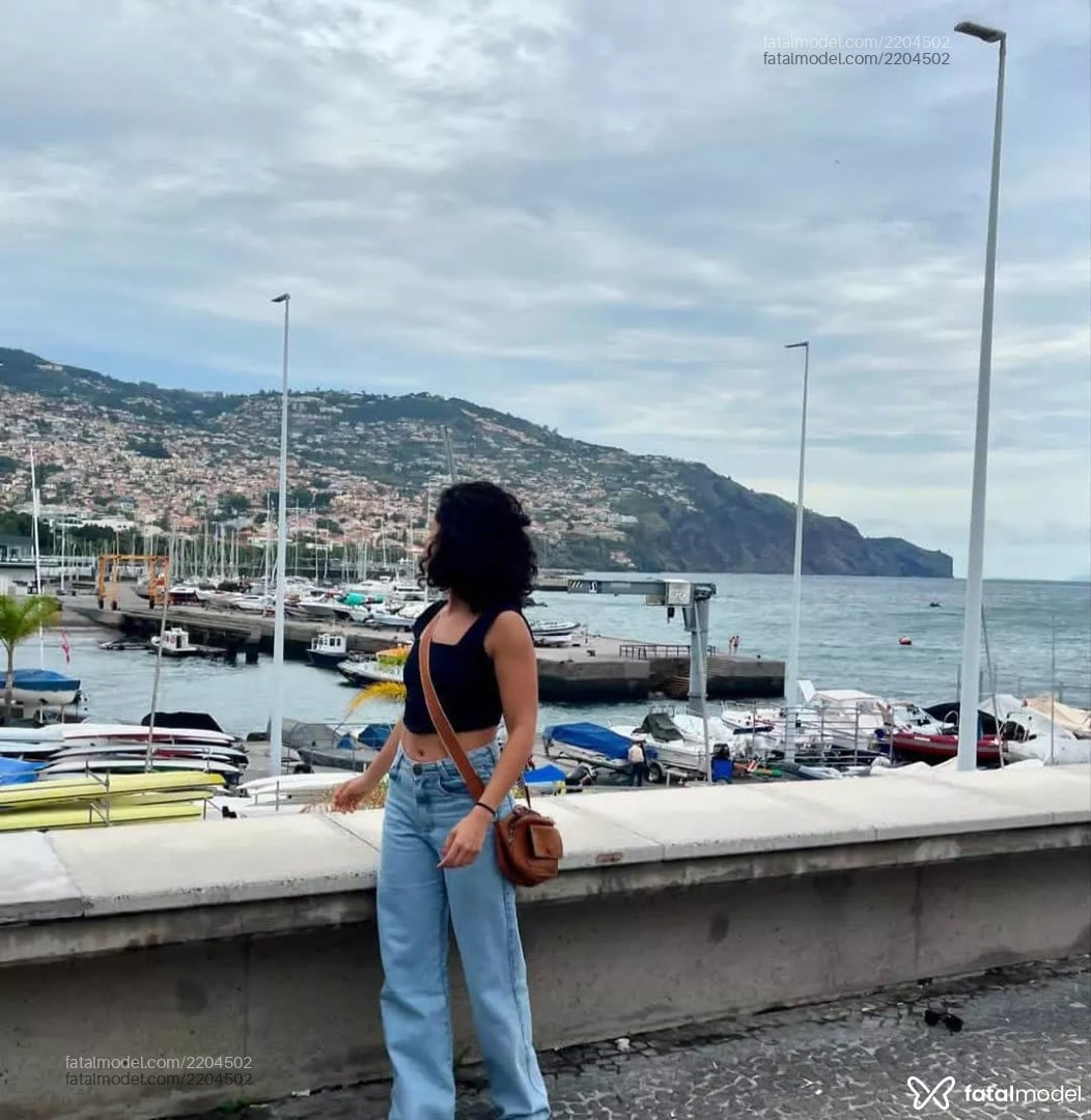 Acompanhante mulher morena (o) de olhos castanhos em Patos de Minas Acompanhante mulher morena (o) de olhos castanhos em Patos de Minas - Gabii