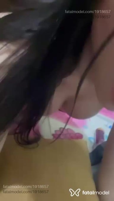 Acompanhante mulher trans com cabelo castanho de olhos mel em Fortaleza - Liaah