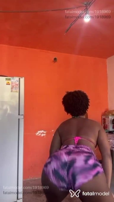Acompanhante mulher com cabelo castanho de olhos castanhos em Rio de Janeiro - Cristine