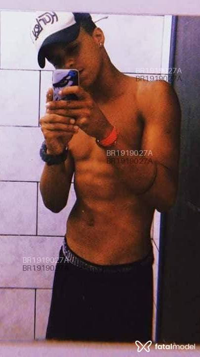 Acompanhante homem morena (o) de olhos pretos em Virtual - Lukas Muller Bjj