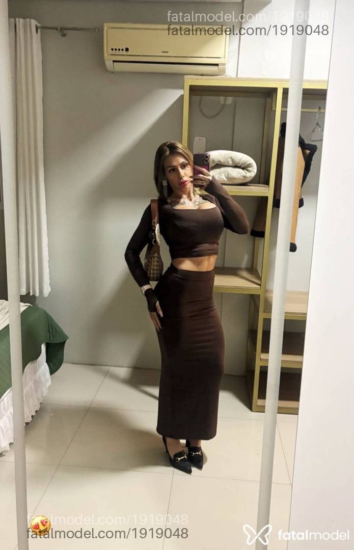 Acompanhante mulher loira (o) de olhos castanhos em Uruguaiana - Bruna Lis