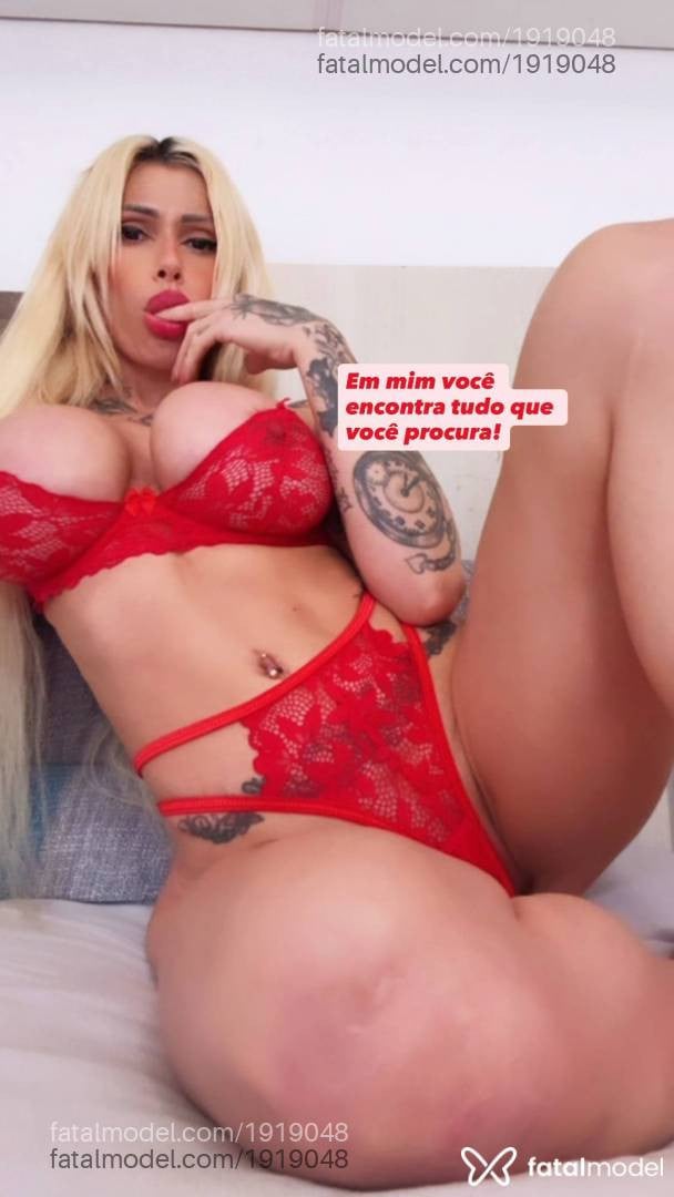 Acompanhante mulher loira (o) de olhos castanhos - Cindy Larissa