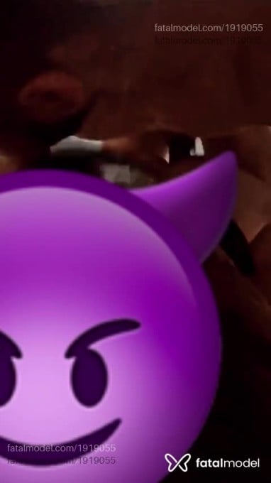 Acompanhante homem com cabelo castanho de olhos castanhos em Virtual Acompanhante homem com cabelo castanho de olhos castanhos em Virtual - Koda