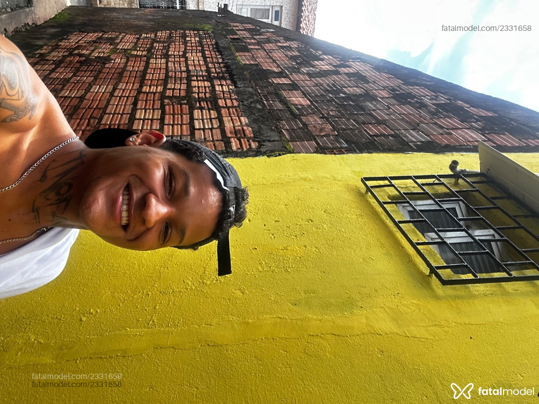Acompanhante homem morena (o) de olhos pretos em Rio de Janeiro - Luís Guilherme