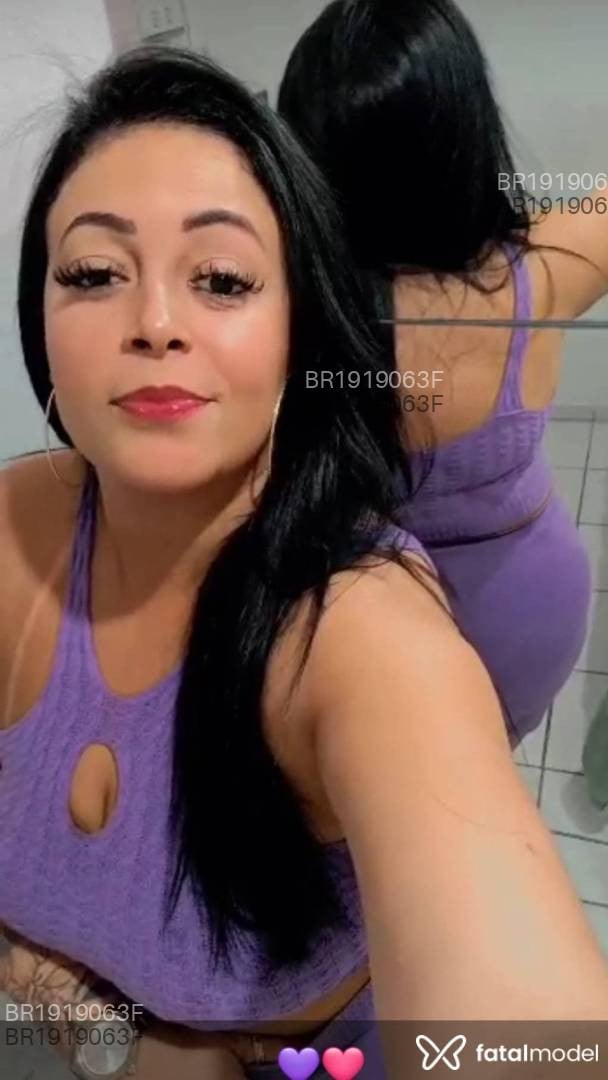 Acompanhante mulher morena (o) de olhos pretos em Joinville - Isadora Castro