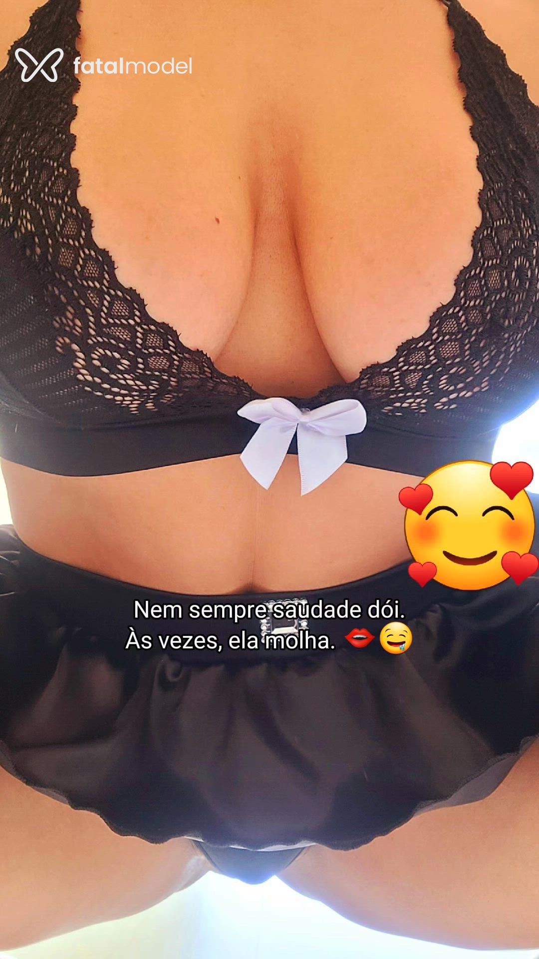 Acompanhante mulher com cabelo colorido de olhos castanhos - Bruninha