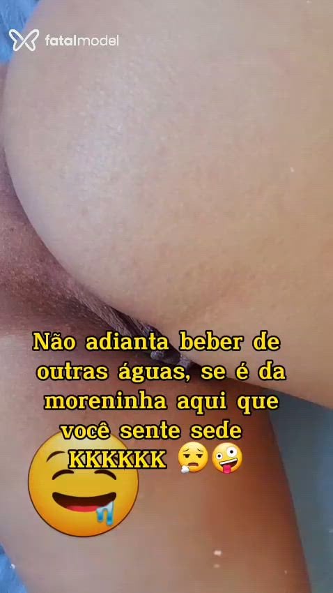 Acompanhante mulher com cabelo colorido de olhos castanhos - Bruninha