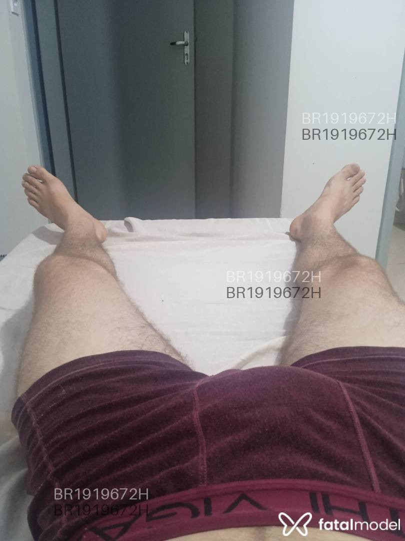 Acompanhante homem loira (o) de olhos castanhos em Maringá - Gui modesto