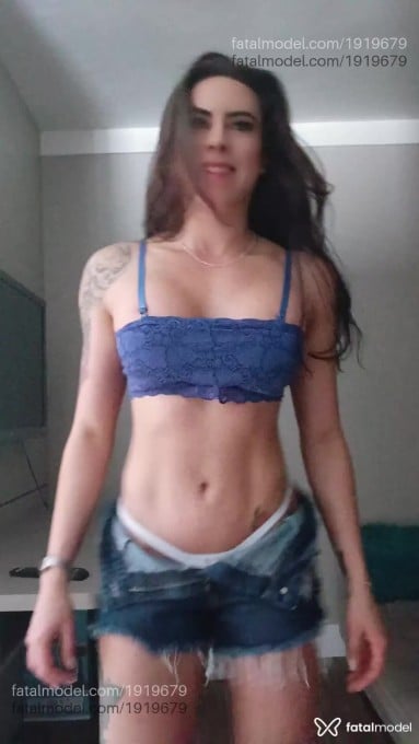 Acompanhante mulher morena (o) de olhos castanhos - Isabelle Pinheiro Acompanhante mulher morena (o) de olhos castanhos - Isabelle Pinheiro