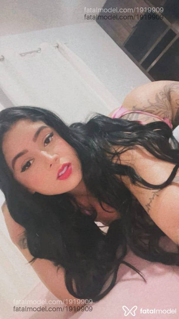 Acompanhante mulher morena (o) de olhos castanhos em Brusque Acompanhante mulher morena (o) de olhos castanhos em Brusque - Beatriz