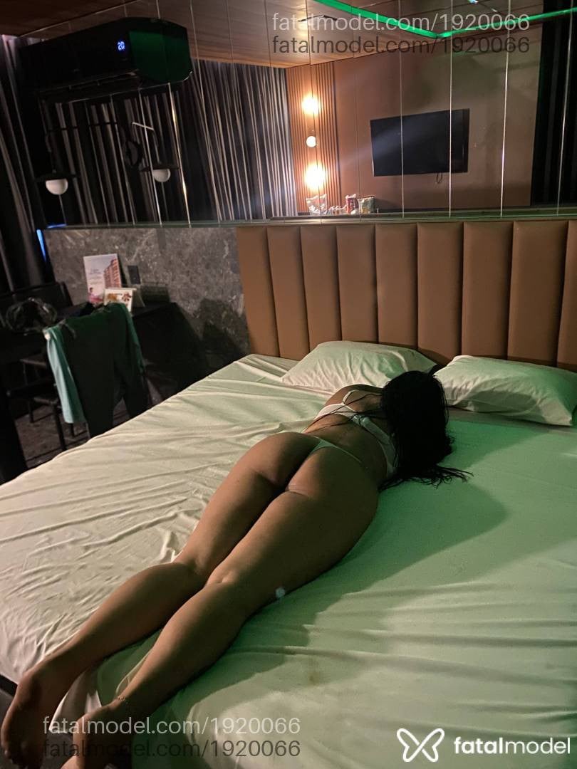 Acompanhante mulher morena (o) de olhos castanhos em Uberlândia - Amanda