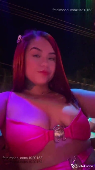 Acompanhante mulher ruiva (o) de olhos verdes em Armação dos Búzios - Ariela souza