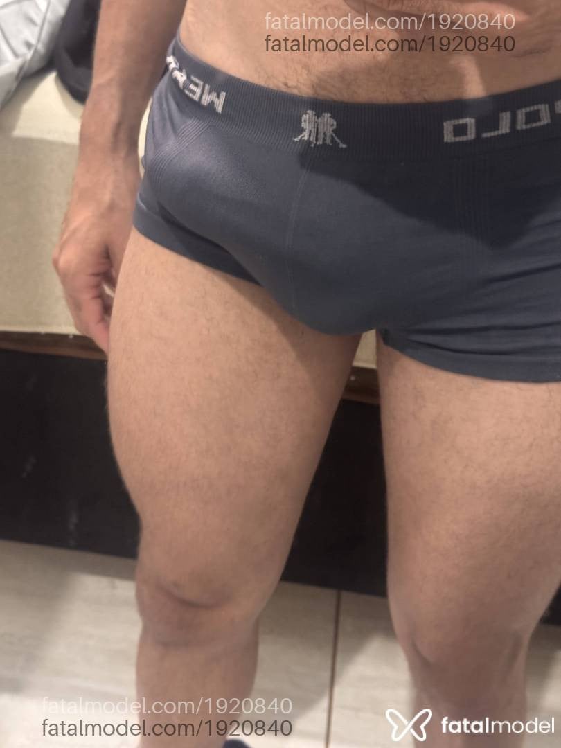 Acompanhante homem morena (o) de olhos castanhos em Araguaína - Eduardo