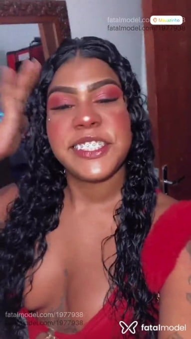 Acompanhante mulher morena (o) de olhos pretos em Araçatuba - Pyetra
