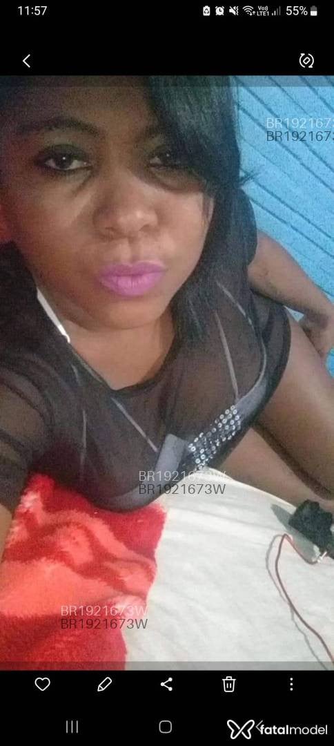 Acompanhante mulher morena (o) de olhos pretos em Tubarão - Lorenah