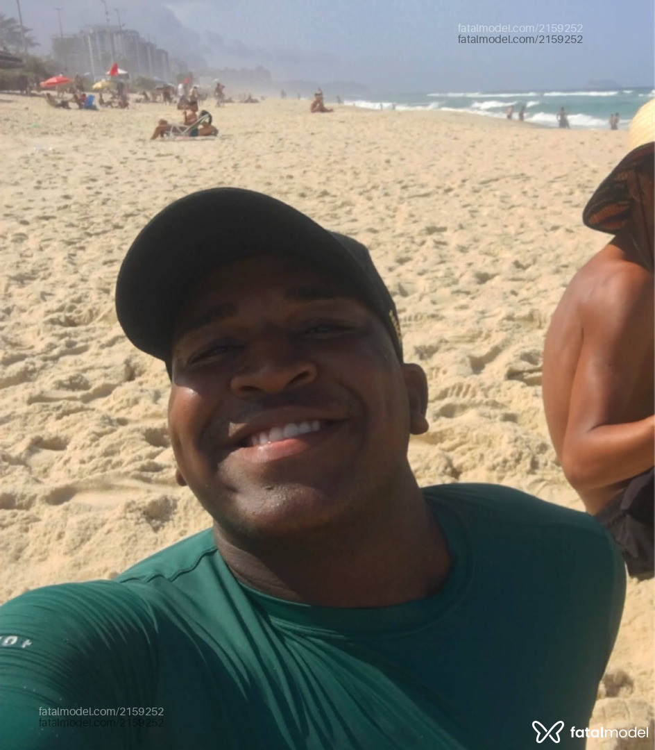 Acompanhante homem morena (o) de olhos pretos em Macaé - Wesley Rezende