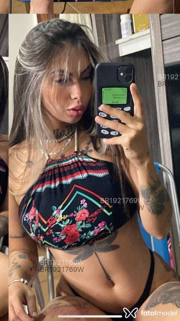 Acompanhante mulher com cabelo castanho de olhos castanhos em Belém Acompanhante mulher com cabelo castanho de olhos castanhos em Belém - Laís Prado