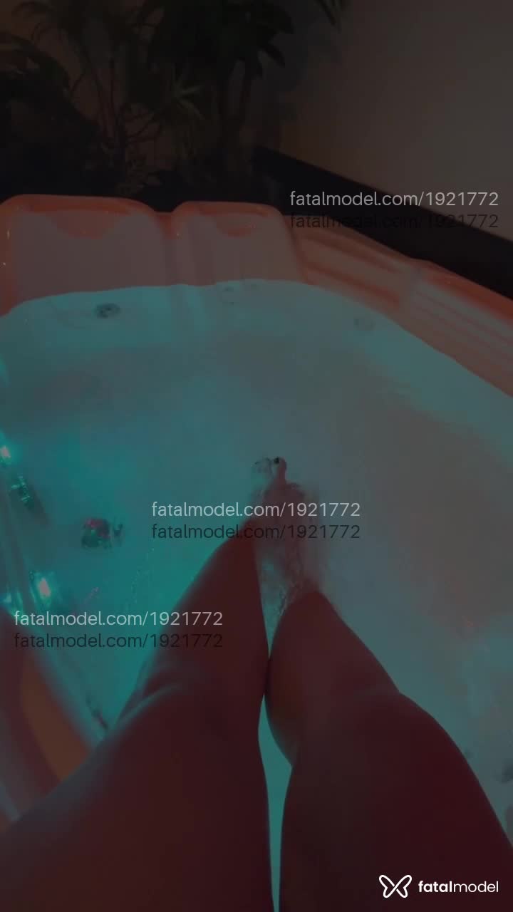 Acompanhante mulher com cabelo castanho de olhos castanhos em Passo Fundo Acompanhante mulher com cabelo castanho de olhos castanhos em Passo Fundo - DoceAnne