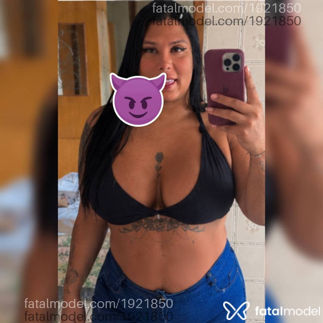 Acompanhante mulher trans morena (o) de olhos castanhos - Yndia