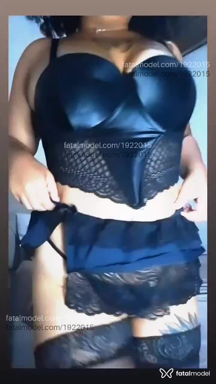 Acompanhante mulher morena (o) de olhos castanhos em Virtual Acompanhante mulher morena (o) de olhos castanhos em Virtual - Morena sapequina