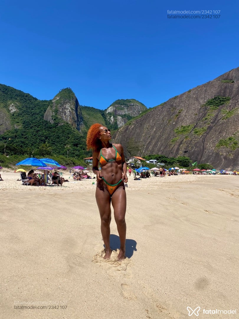 Acompanhante mulher ruiva (o) de olhos pretos em Rio de Janeiro Acompanhante mulher ruiva (o) de olhos pretos em Rio de Janeiro - Eduarda