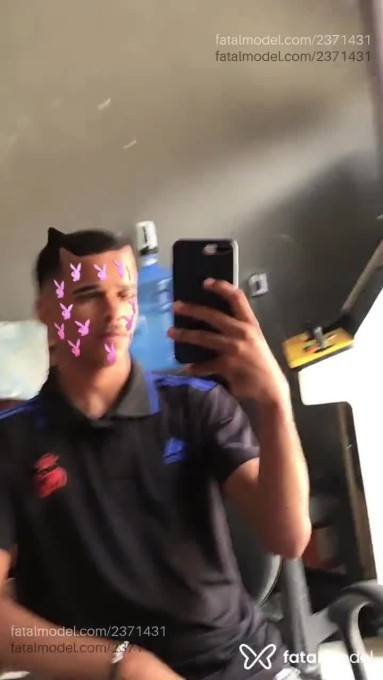 Acompanhante homem morena (o) de olhos castanhos em Virtual - Felipe
