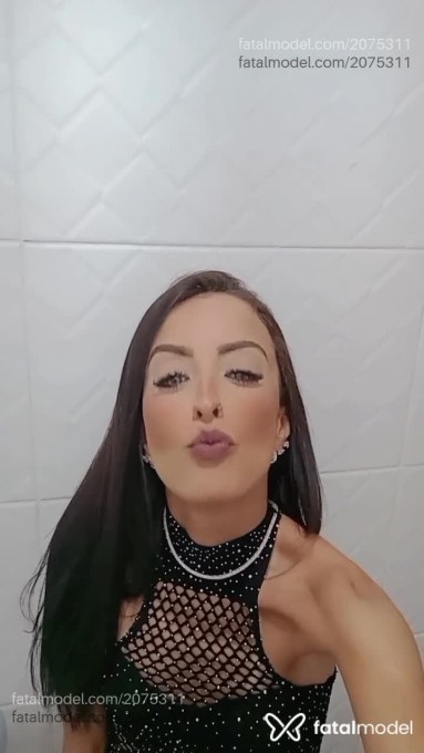 Acompanhante mulher morena (o) de olhos castanhos em Rio de Janeiro - Valentina