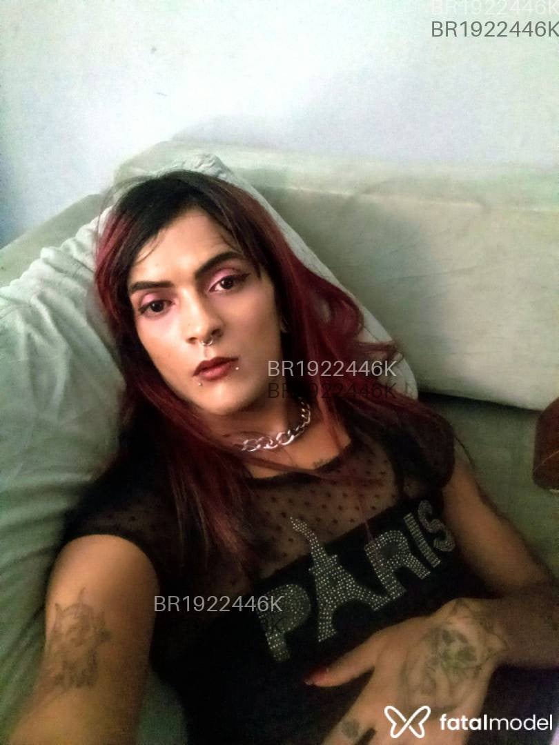 Acompanhante mulher trans ruiva (o) de olhos castanhos em Virtual - Morena atvdot