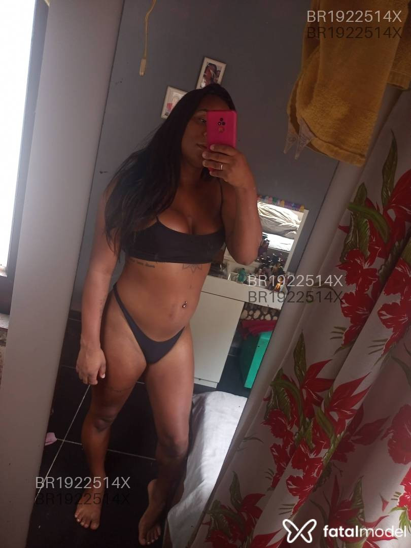 Acompanhante mulher trans morena (o) de olhos castanhos em Virtual Acompanhante mulher trans morena (o) de olhos castanhos em Virtual - Rafaella