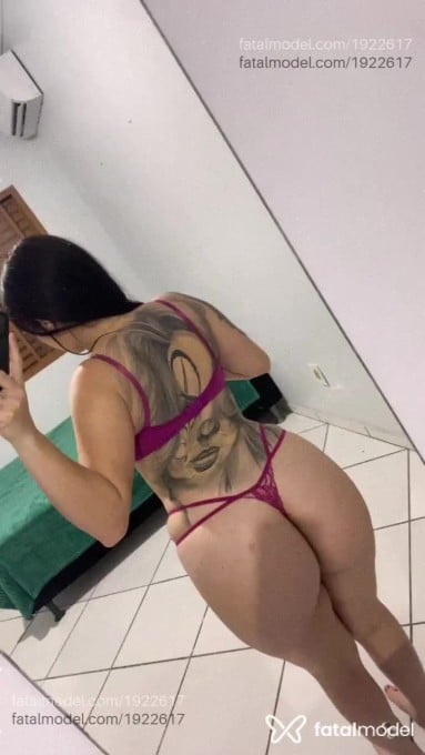 Acompanhante mulher morena (o) de olhos verdes em Lajeado - Ruby