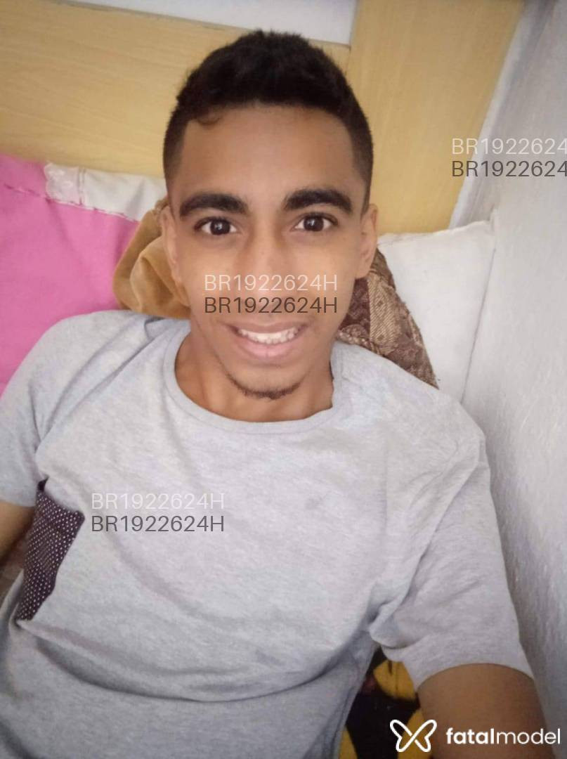 Acompanhante homem com cabelo castanho de olhos castanhos em São Paulo - Anderson Cleiton