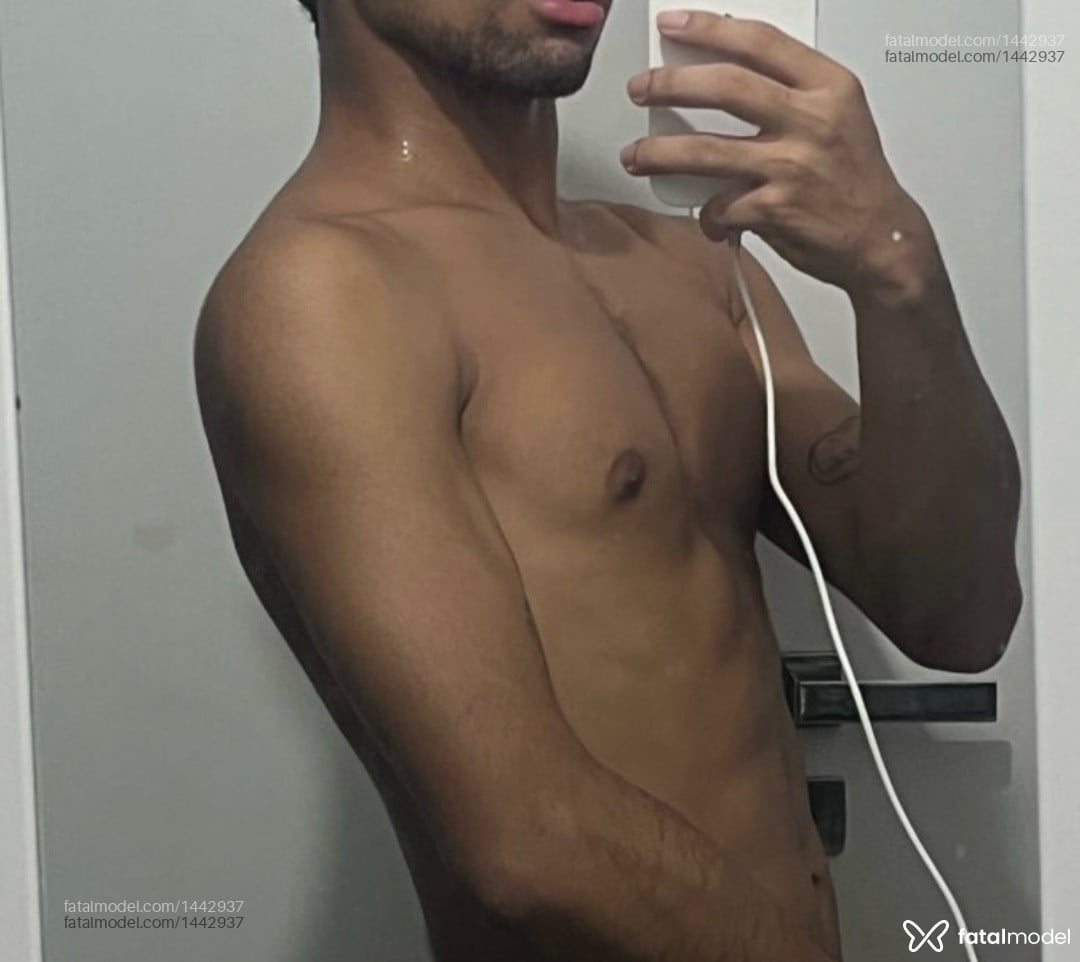 Acompanhante homem morena (o) de olhos pretos em São Paulo - Leo Bellini