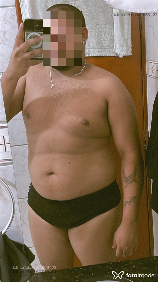 Acompanhante homem morena (o) de olhos castanhos em Goiânia - David
