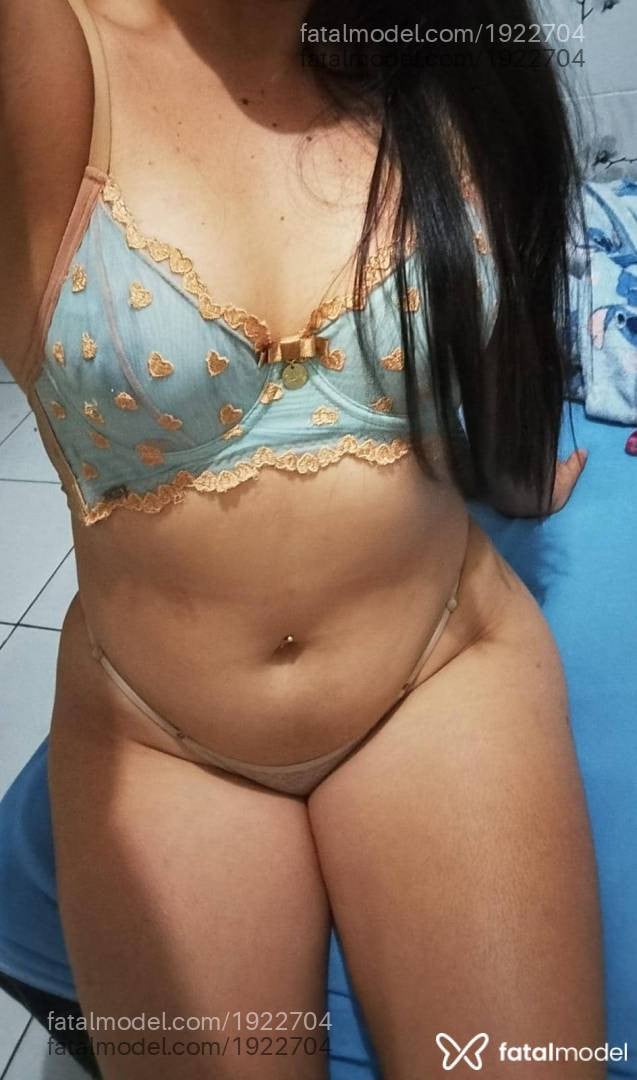 Acompanhante mulher morena (o) de olhos pretos em Barra do Garças - Carol
