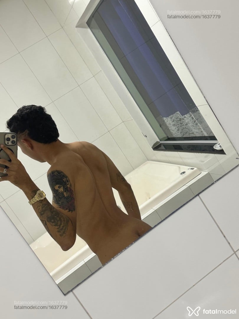 Acompanhante homem morena (o) de olhos castanhos em Novo Progresso - Thiago Silva