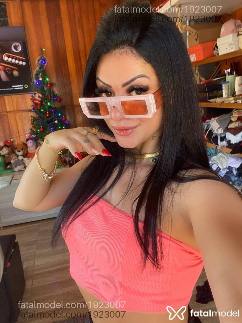 Acompanhante mulher morena (o) de olhos mel em Canoas - Rittinhaaa