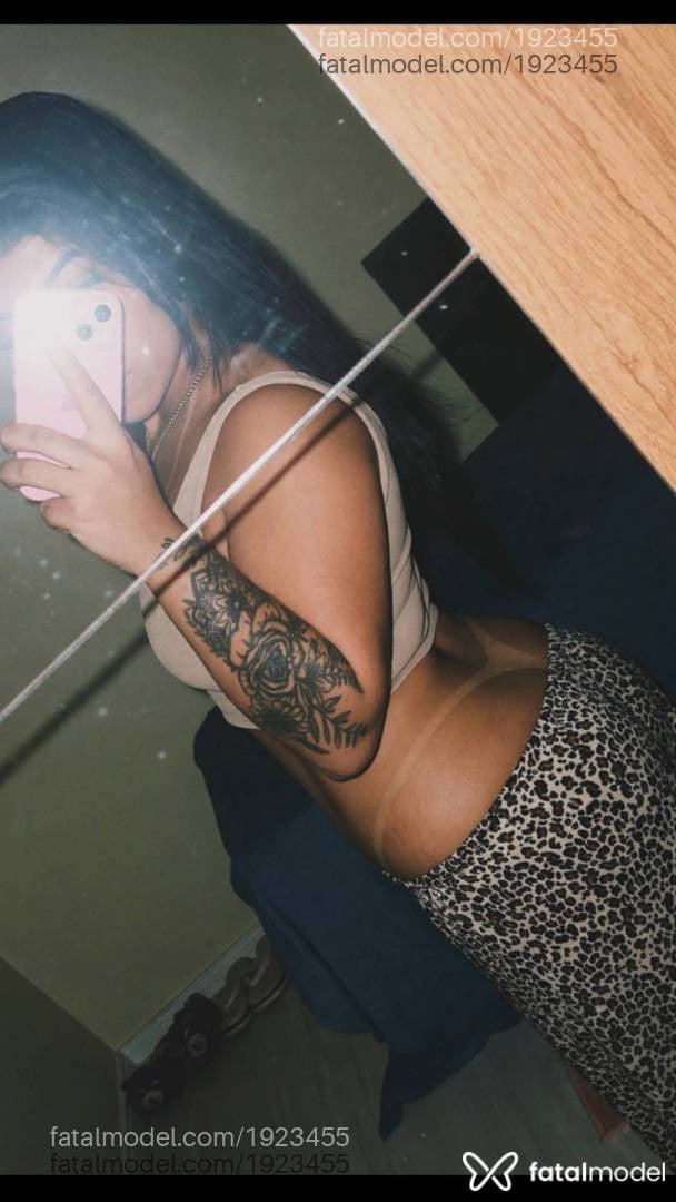 Acompanhante mulher morena (o) de olhos mel - Bruninha