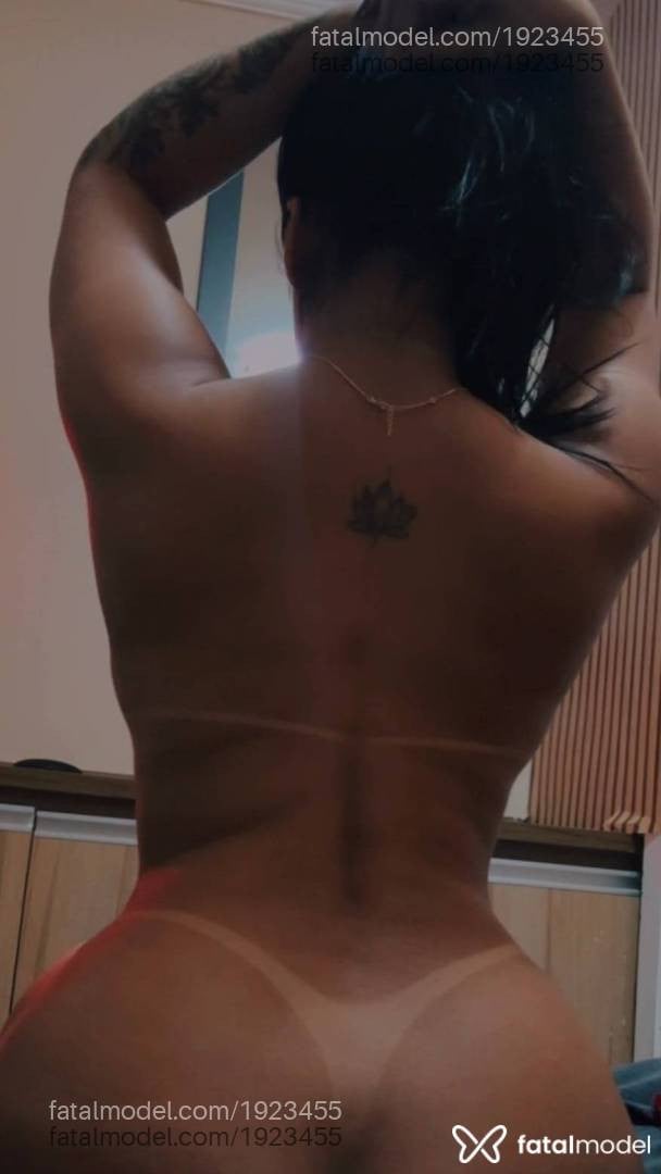 Acompanhante mulher morena (o) de olhos mel - Bruninha