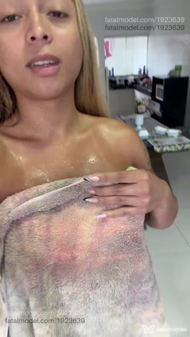 Acompanhante mulher trans loira (o) de olhos castanhos em Lavras Acompanhante mulher trans loira (o) de olhos castanhos em Lavras - Carolina Lins
