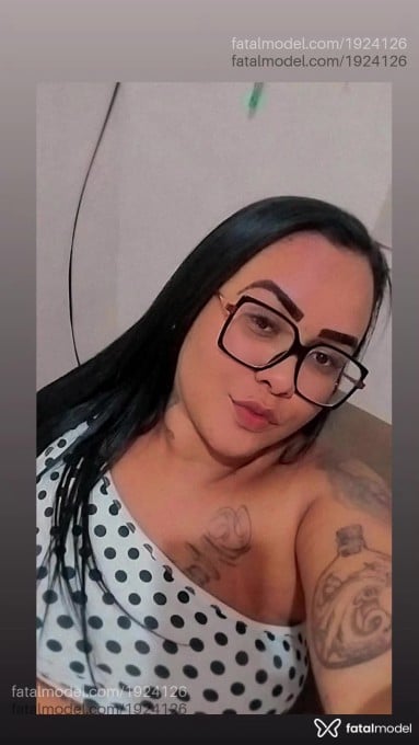 Acompanhante mulher morena (o) de olhos pretos em Vila Velha Acompanhante mulher morena (o) de olhos pretos em Vila Velha - Ravena