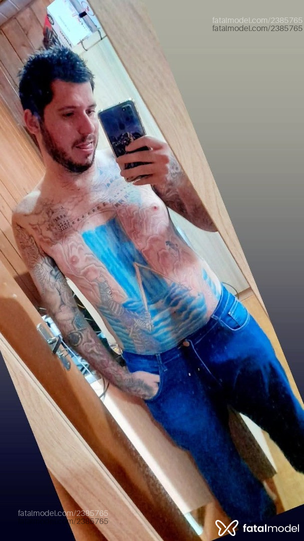Acompanhante homem morena (o) de olhos pretos em Itajaí - Vieira