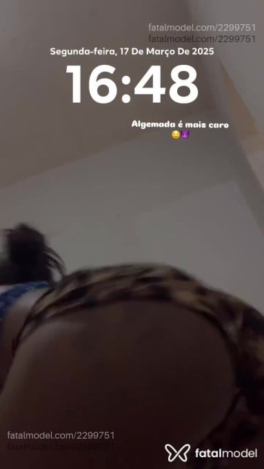 Acompanhante mulher com cabelo castanho de olhos castanhos - Sekinha Acompanhante mulher com cabelo castanho de olhos castanhos - Sekinha