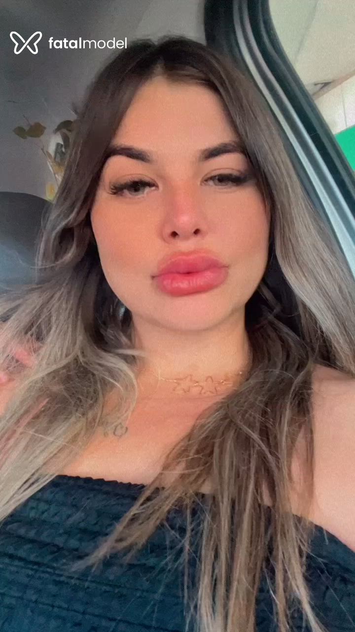 Acompanhante mulher loira (o) de olhos verdes - Gabriella